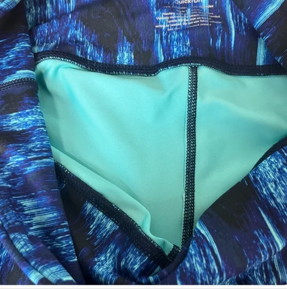 NWT Women's Xersion Blue Abstract 7/8 Ankle Legging, L - Picture 3 of 6